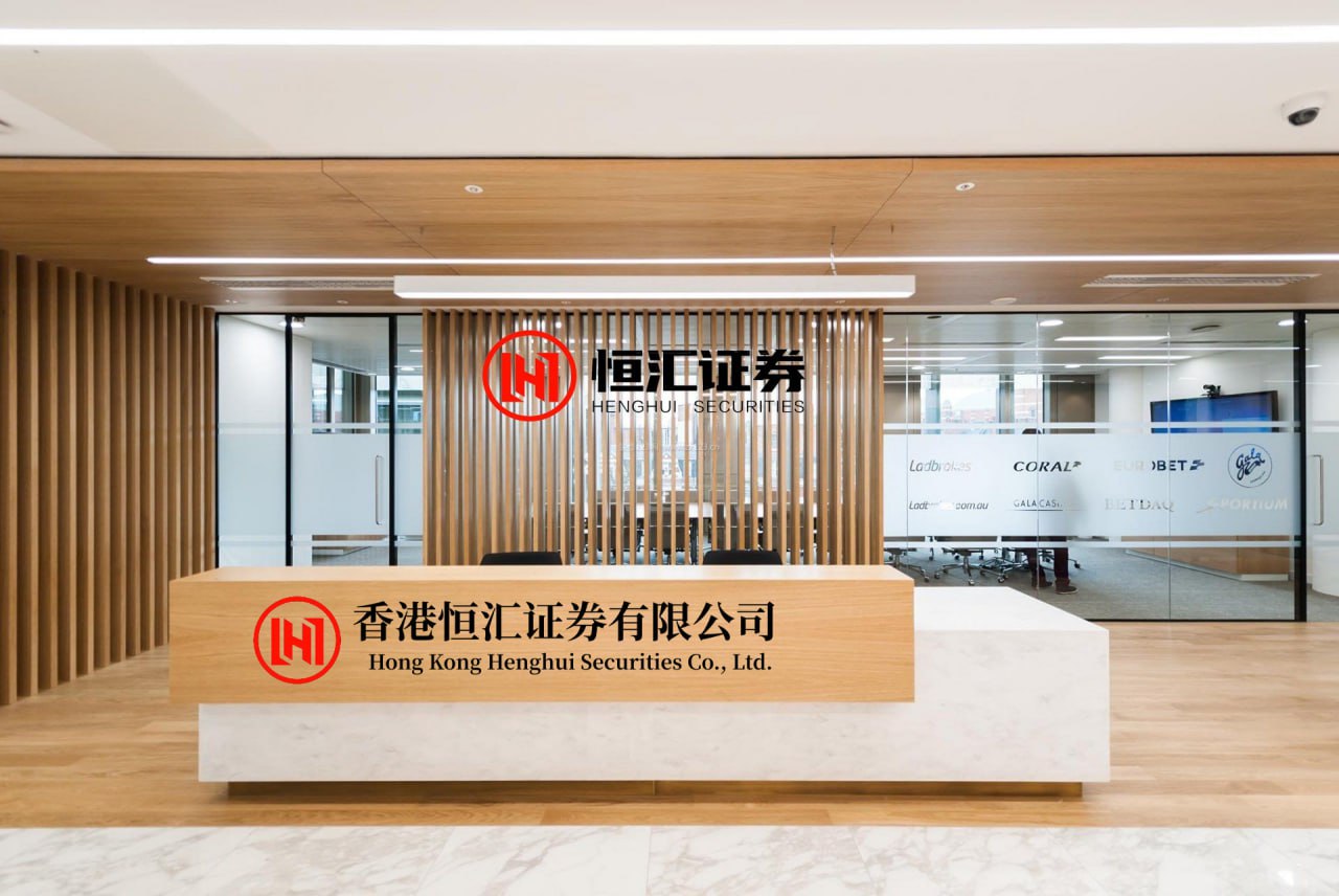 贵盈配资 全国政协委员热议“数据要素”：在发展与安全中探寻数据要素价值挖掘最优路径